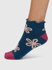 Daisee Textured Flower Bamboo Ankle Socks