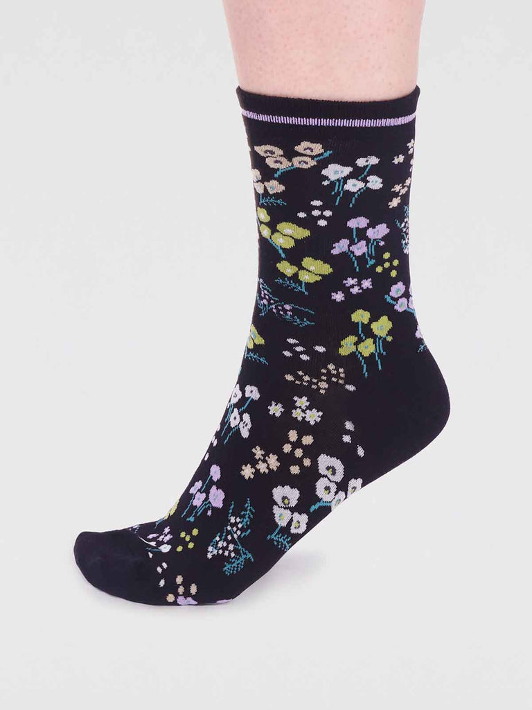 laney gots organic cotton floral socks